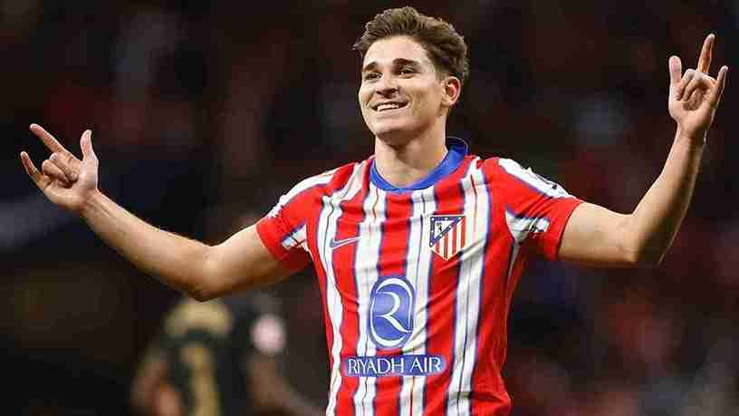 برشلونة يدرس التعاقد مع جوليان ألفاريز