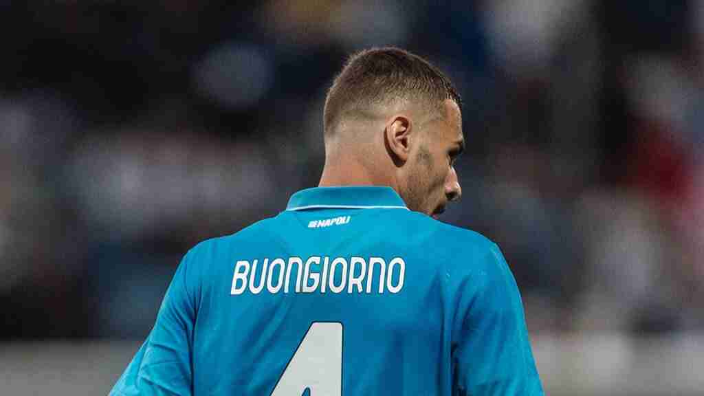نهاية موسم مدافع نابولي بفعل الإصابة