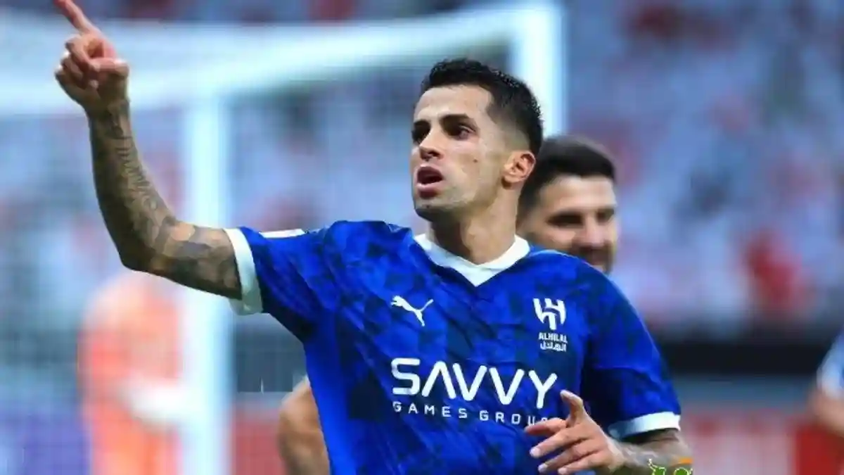 كانسيلو: مسرور بالعودة إلى التمارين