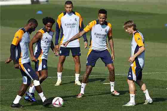 تدريبات ريال مدريد تشهد أجواء مفعمة بالعاطفة ومليئة بالمفاجآت السارة