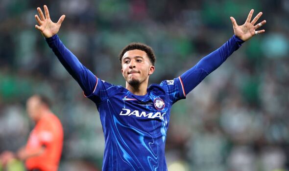 سانشو يحسم قراره ويغلق باب العودة إلى مانشستر يونايتد بشكل نهائي