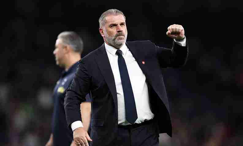 بوستيكوجلو: يجب علينا العمل كفريق لتحقيق الفوز ضد مانشستر يونايتد