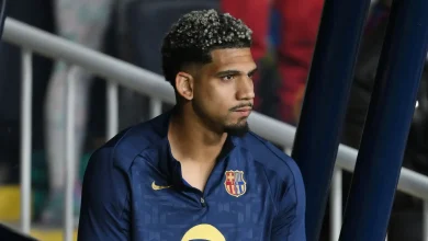 أراوخو يعقب على الانتقادات ويوضح موقفه بشأن مستقبله مع برشلونة