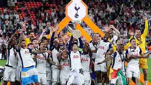 توتنهام يفوز بالدوري الأوروبي على مانشستر يونايتد