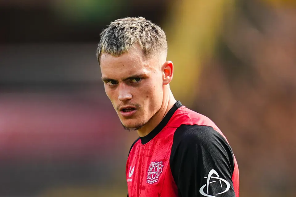 ليفربول يقترب من حسم صفقة فلوريان فيرتز